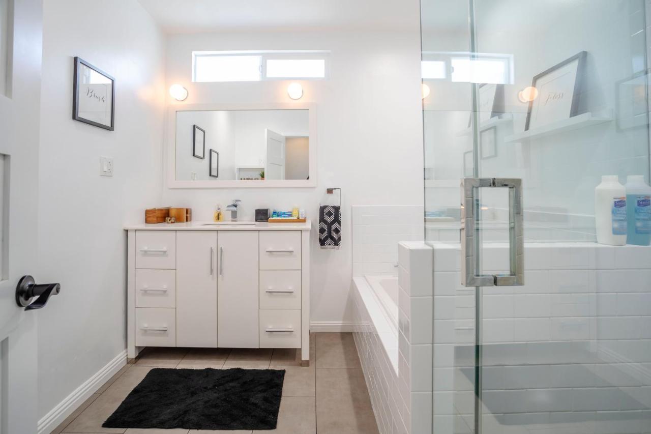Enchanting Sherman Oaks Home With Pool Permit #Hsr Two One Zero Zero 2605 Los Angeles Luaran gambar