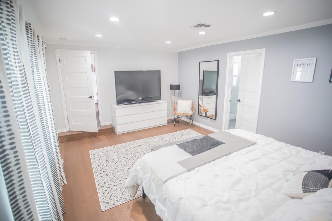 Enchanting Sherman Oaks Home With Pool Permit #Hsr Two One Zero Zero 2605 Los Angeles Luaran gambar